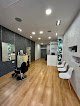 Negocio Roger Barber Shop, Corte De Caballero, Degradado, Barba, Afeitado, Coloración